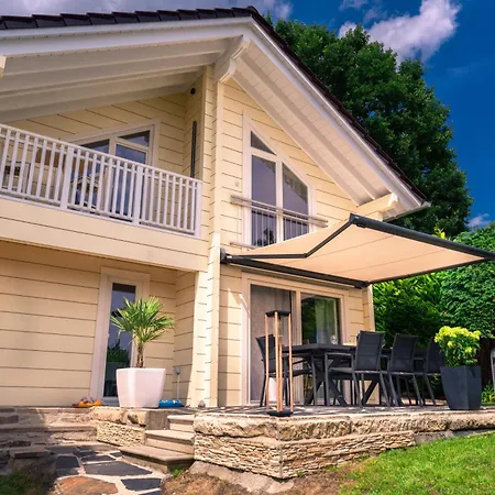 Bamboo-garden Am Hengstberg Bei Dresden Шале