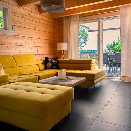 Bamboo-garden Am Hengstberg Bei Dresden Банневиц