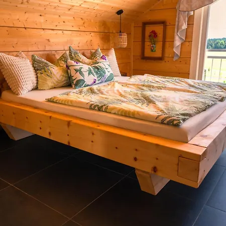 Bamboo-garden Am Hengstberg Bei Dresden *